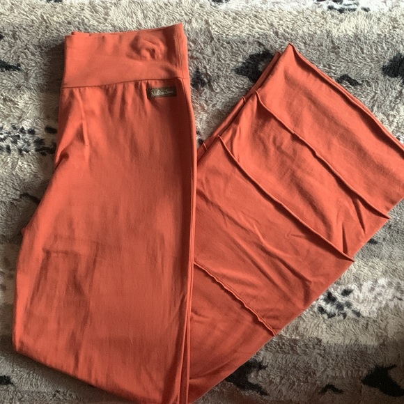 Matilda Jane Layered Ruffle Pants — Medium - Picture 3 of 11